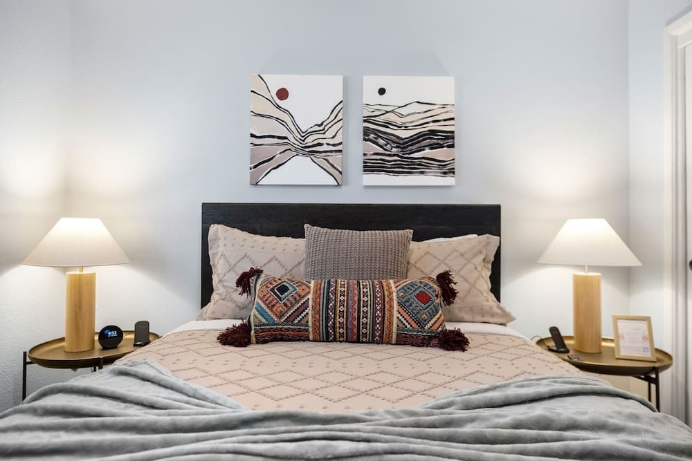 Desert Oasis Retreat - Image 30