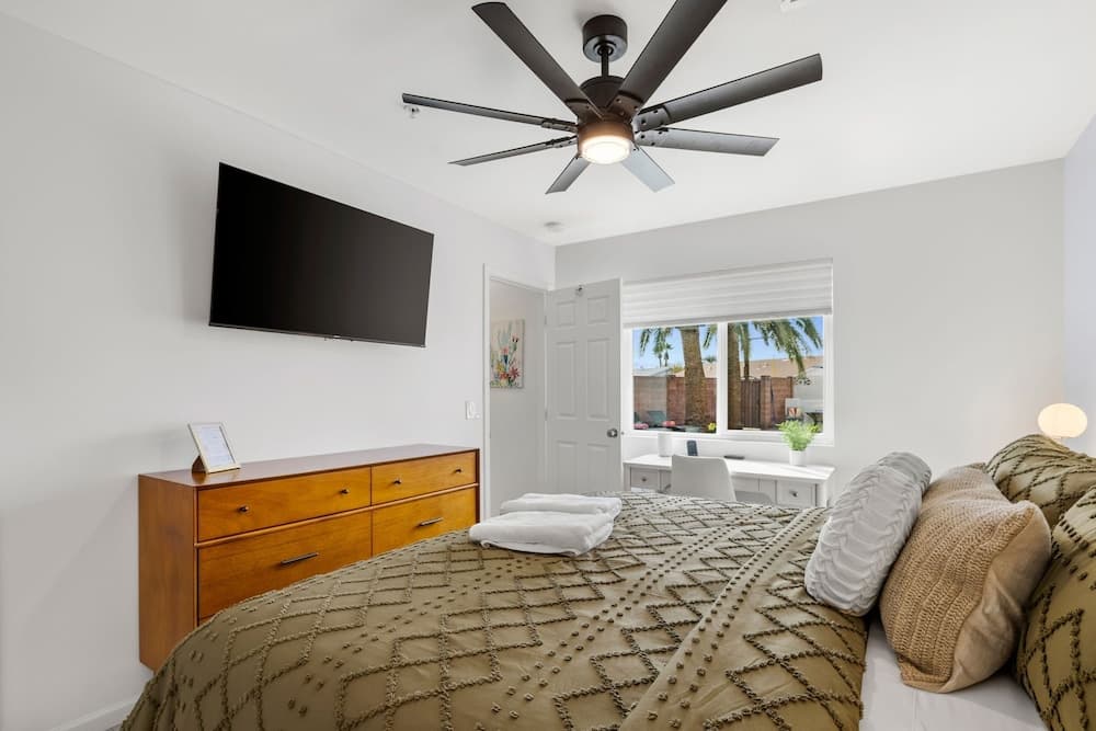 Desert Oasis Retreat - Image 57