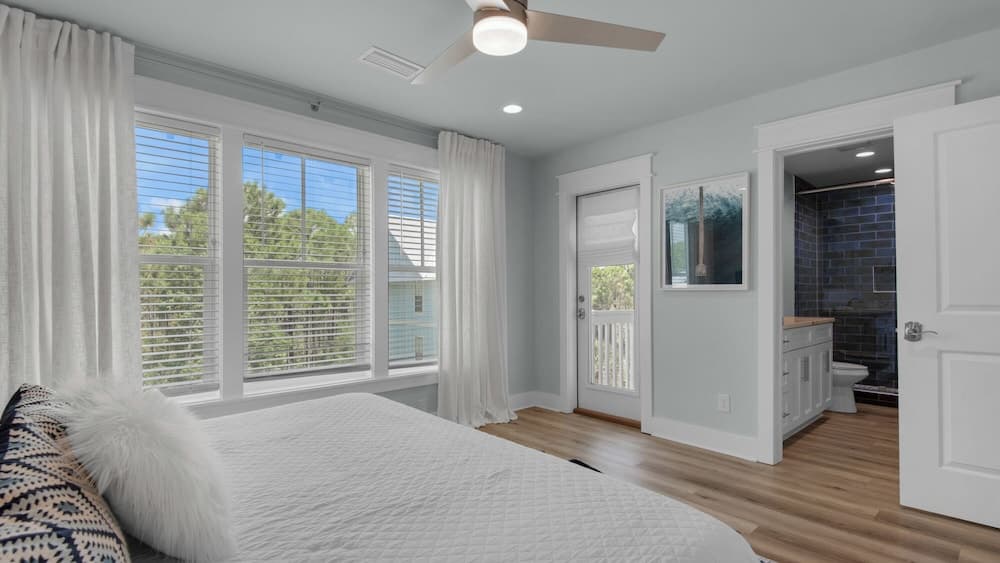 Resting Beach Face - Image 22