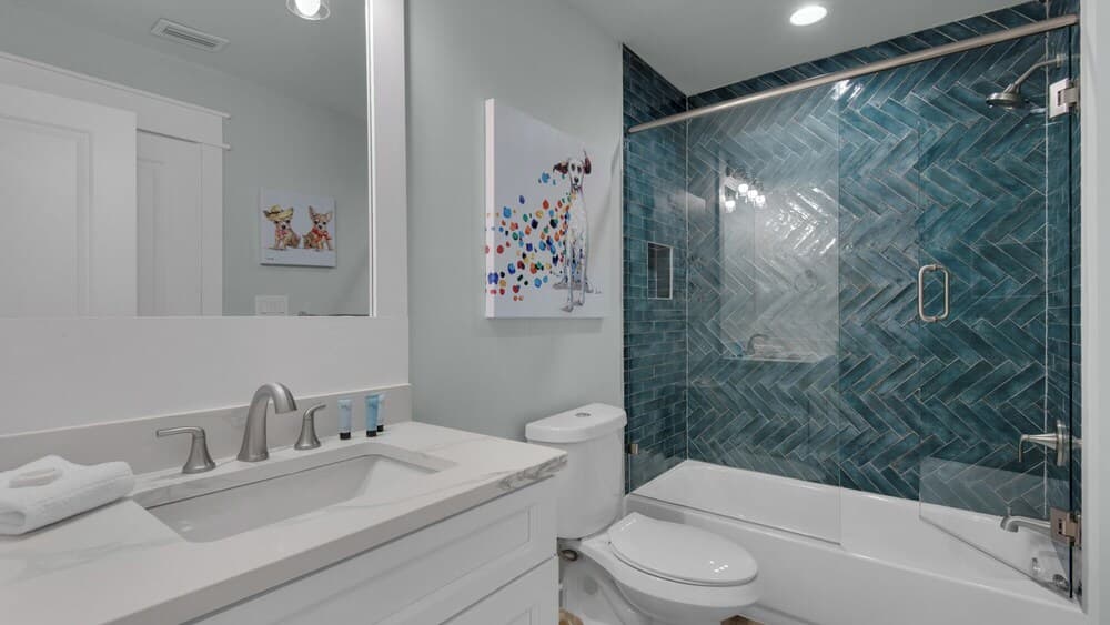 Resting Beach Face - Image 37