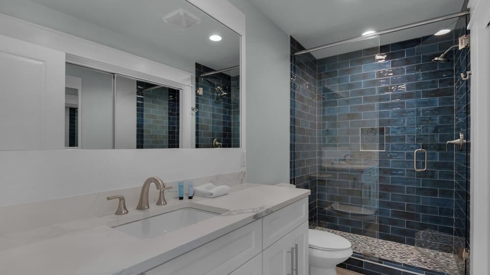 Resting Beach Face - Image 42