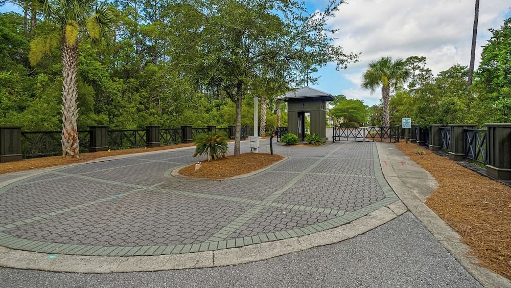 Resting Beach Face - Image 4