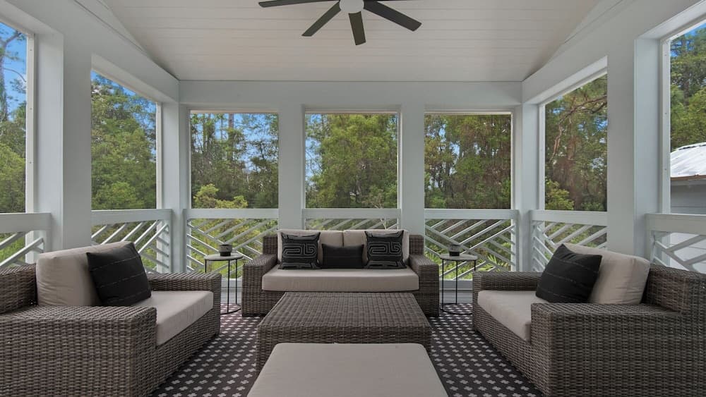 Resting Beach Face - Image 2