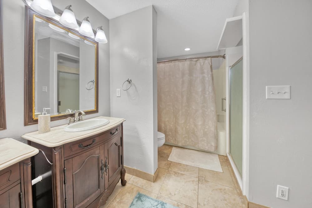 Destin-a-tion on the Water - Image 22