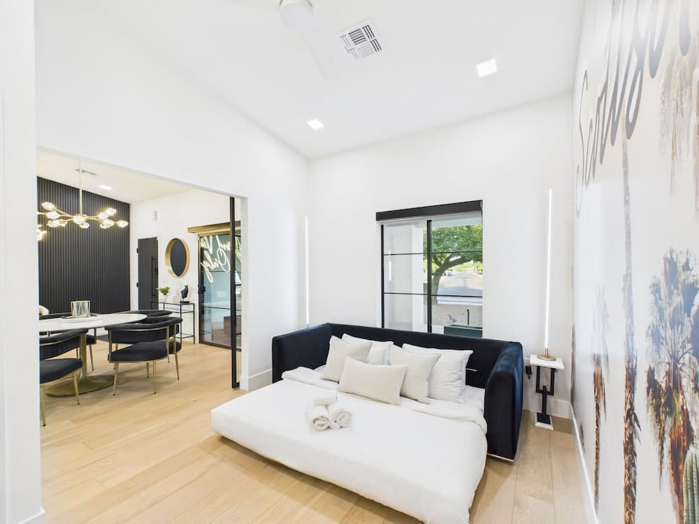 D&G Retreat - Image 38