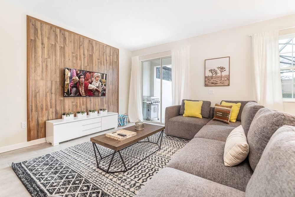 Disney Dream Home - Image 4