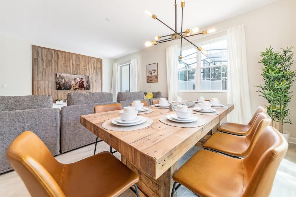 Disney Dream Home - Image 4