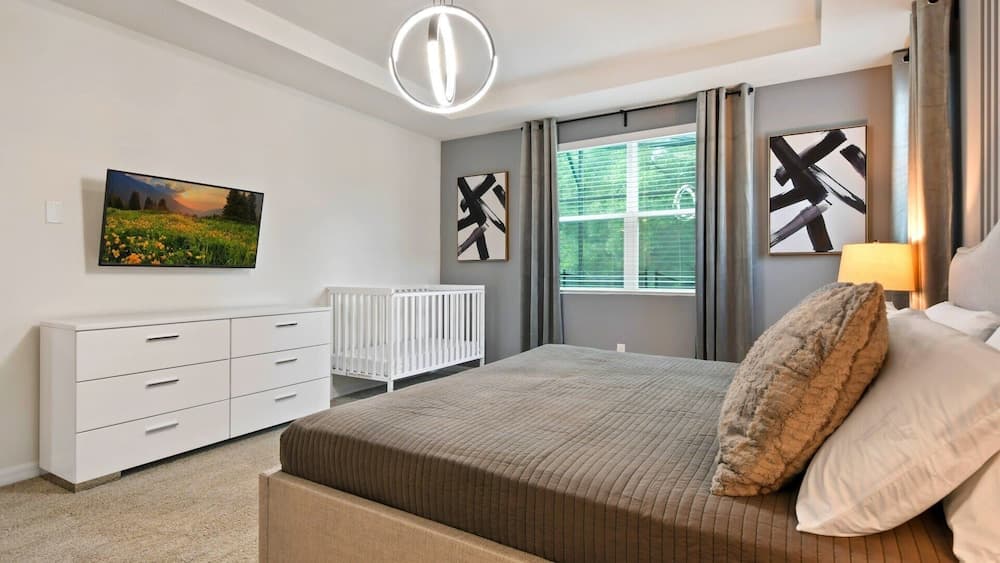 Disney Getaway #1899 - Image 20