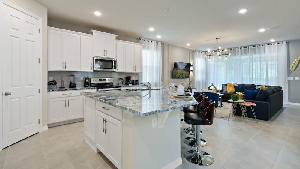 Disney Getaway #1899 - Image 5