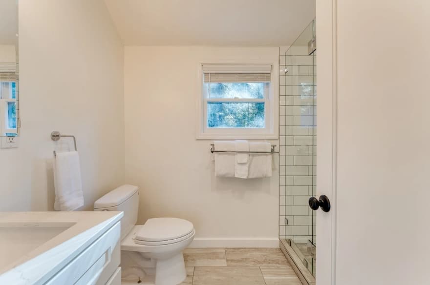 West Shore Lake House - Image 23