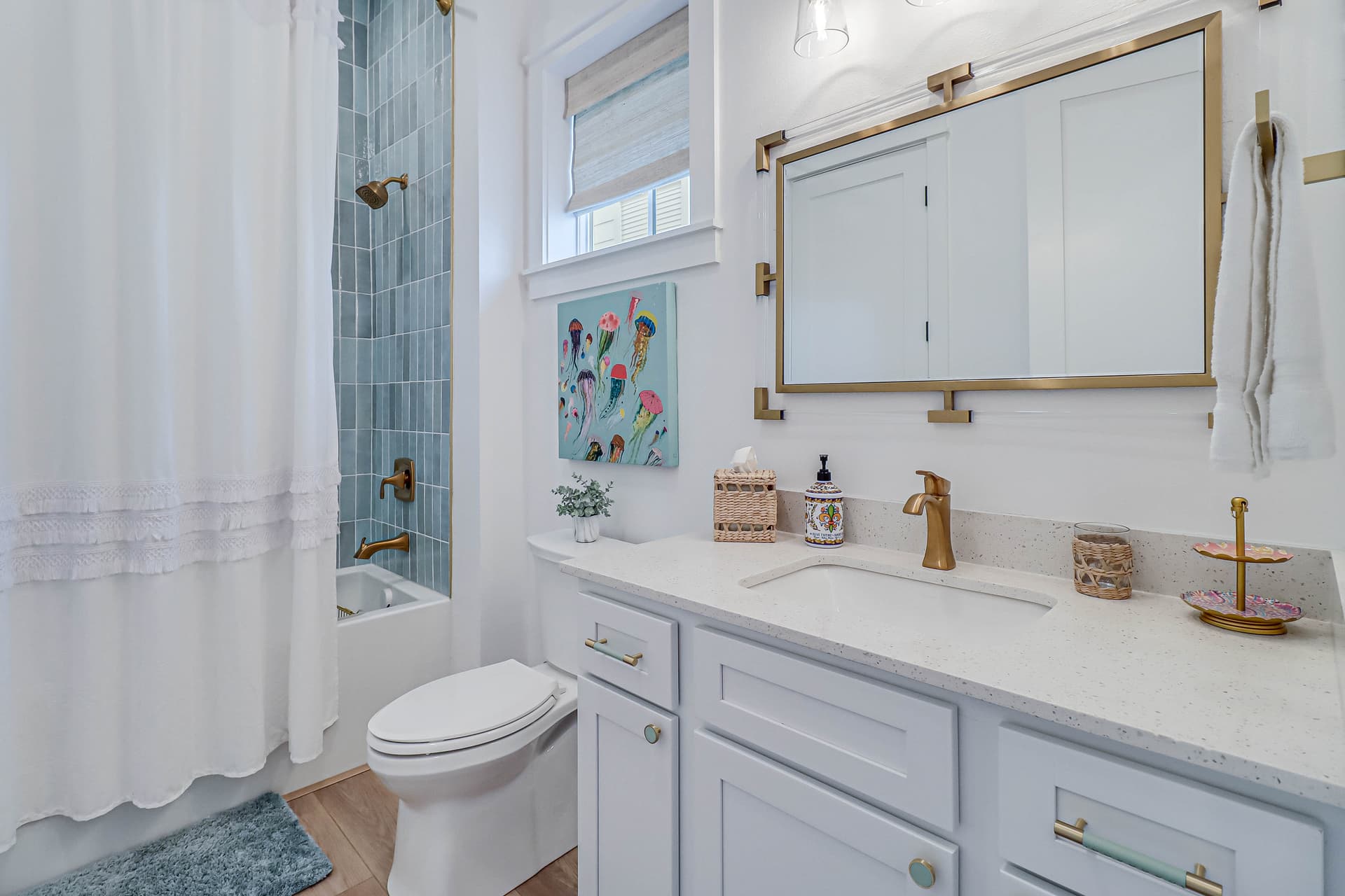 Dock Holiday - Image 34