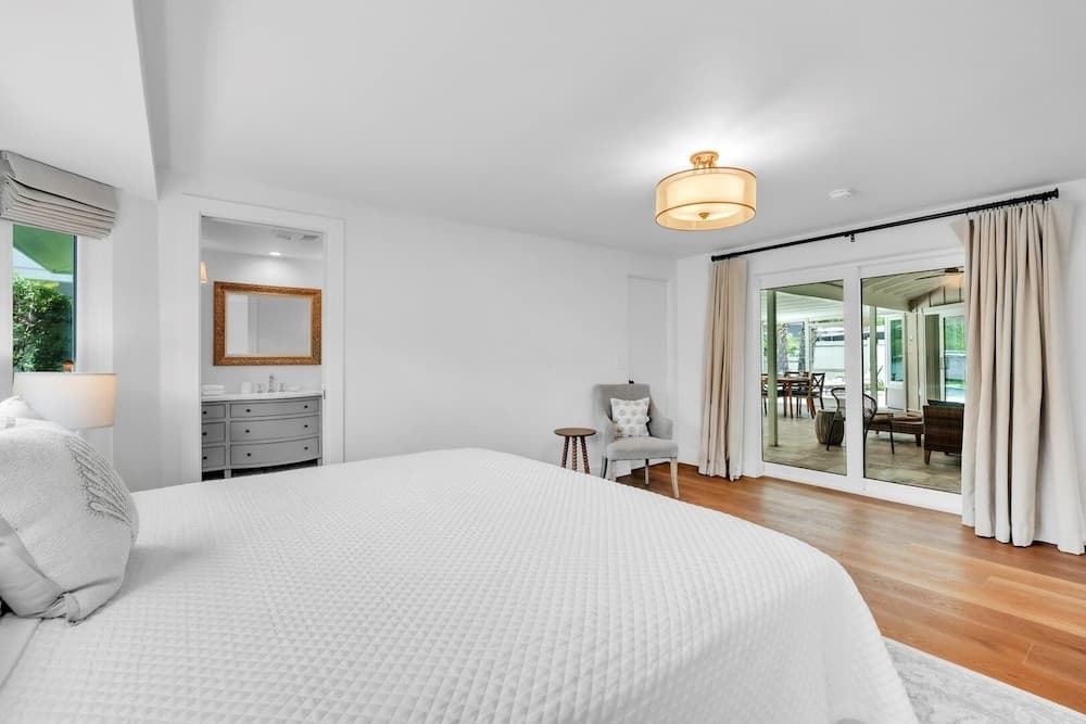 Dock Of The Bay - Image 4