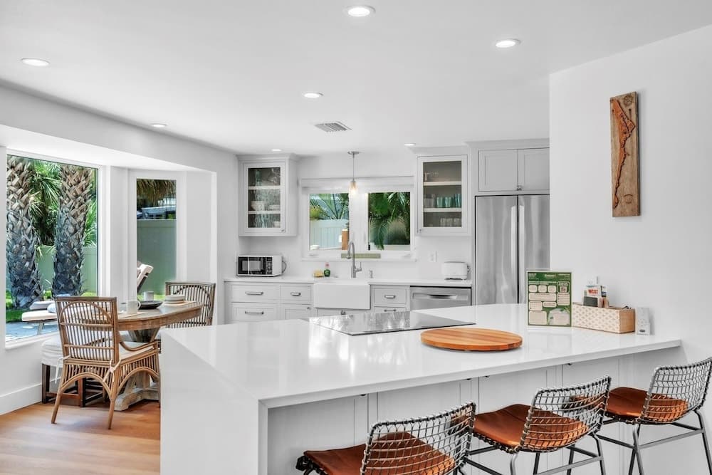 Dock Of The Bay - Image 5