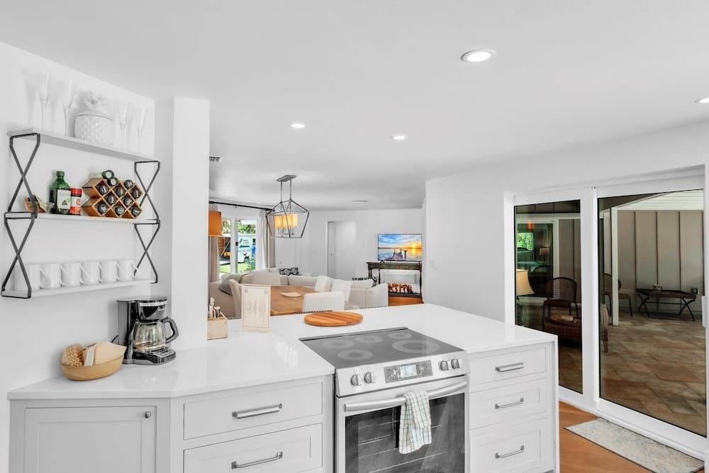 Dock Of The Bay - Image 11