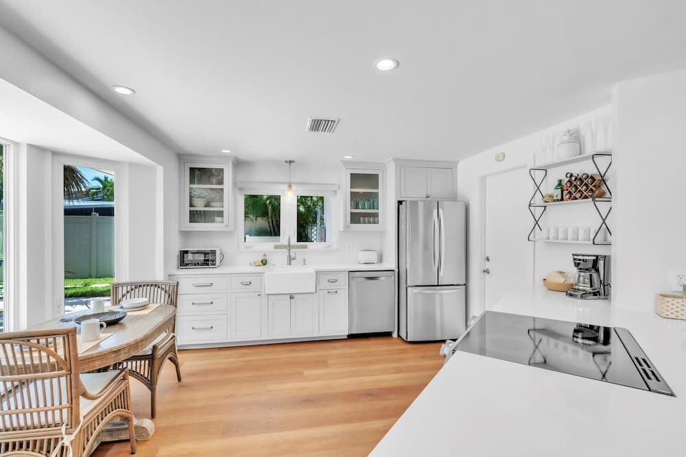 Dock Of The Bay - Image 14