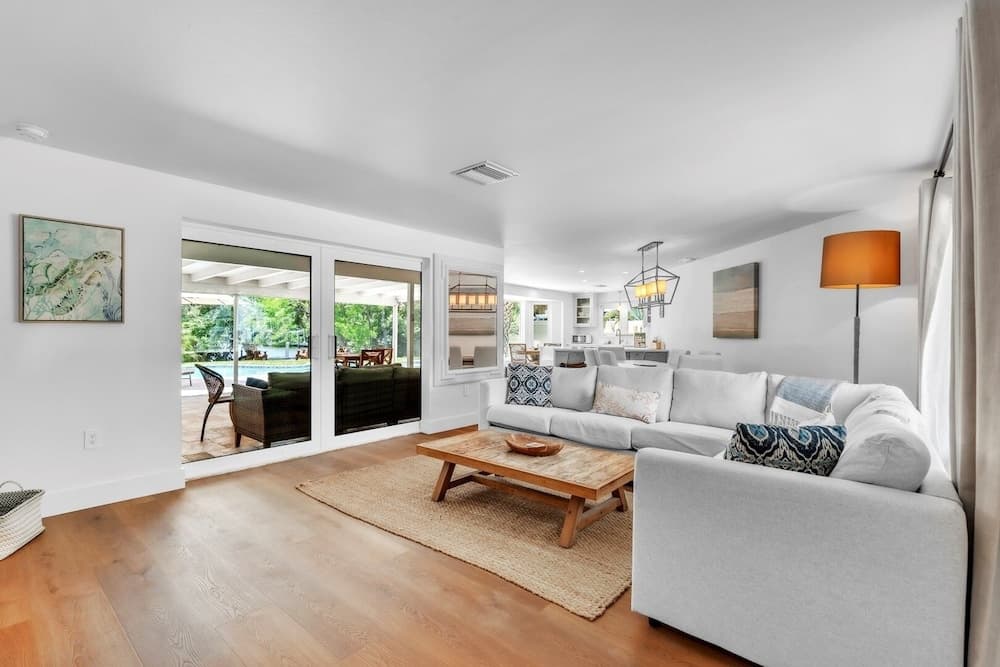 Dock Of The Bay - Image 15