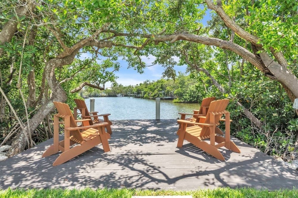 Dock Of The Bay - Image 29