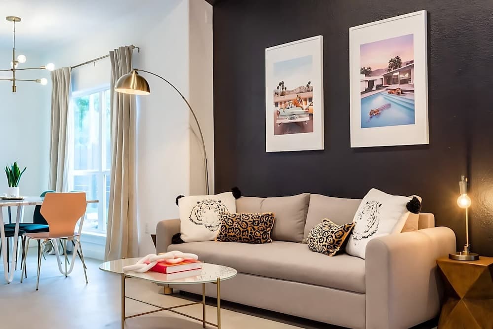 Austin Oasis - Image 19