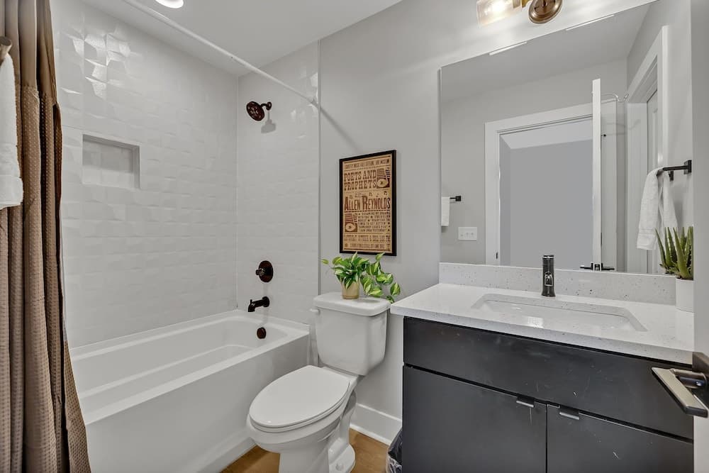 Downtown Dolly - Image 18