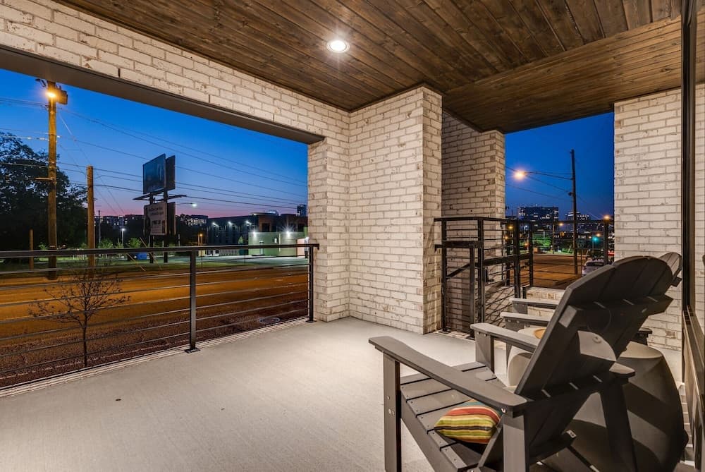 Downtown Dolly - Image 47