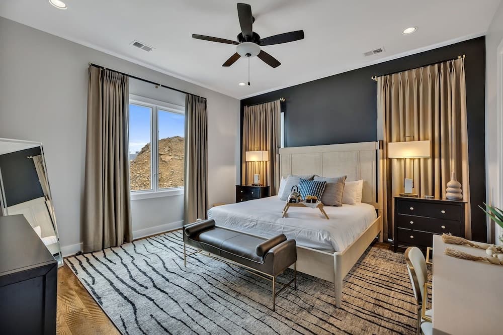 Downtown Dolly - Image 26