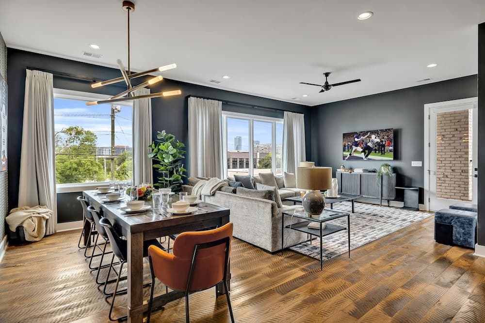 Downtown Dolly - Image 4