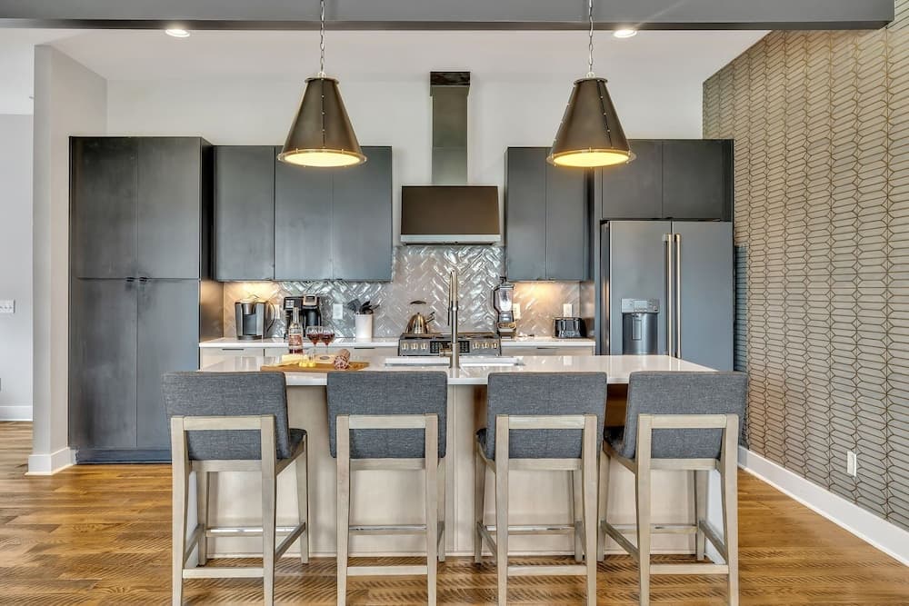 Downtown Dolly - Image 11