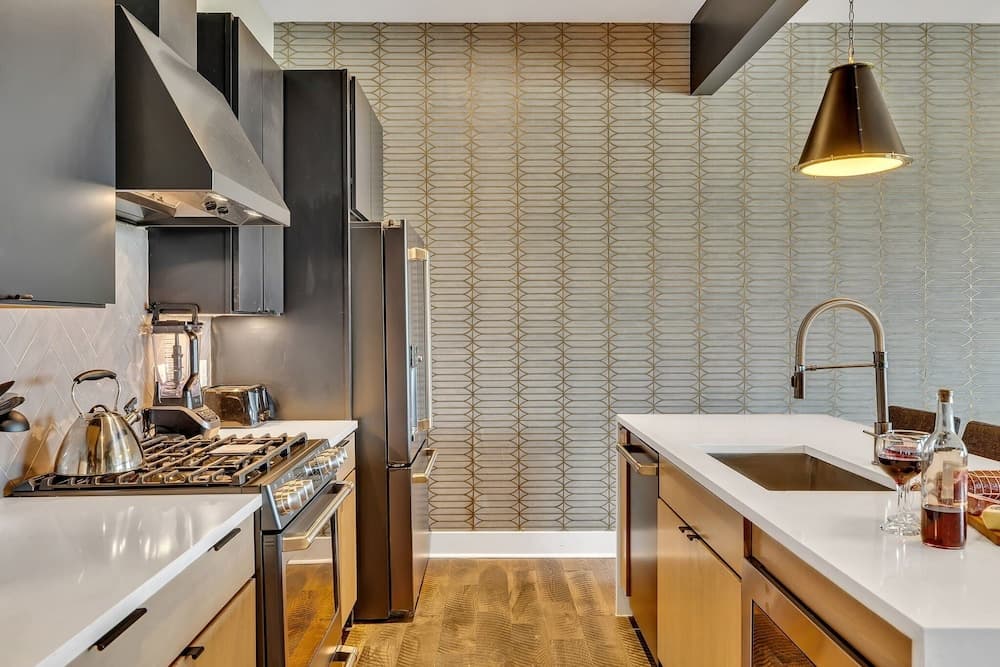 Downtown Dolly - Image 14