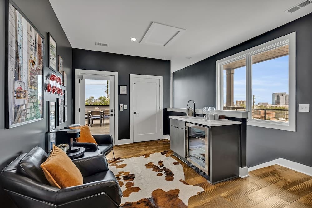 Downtown Dolly - Image 6