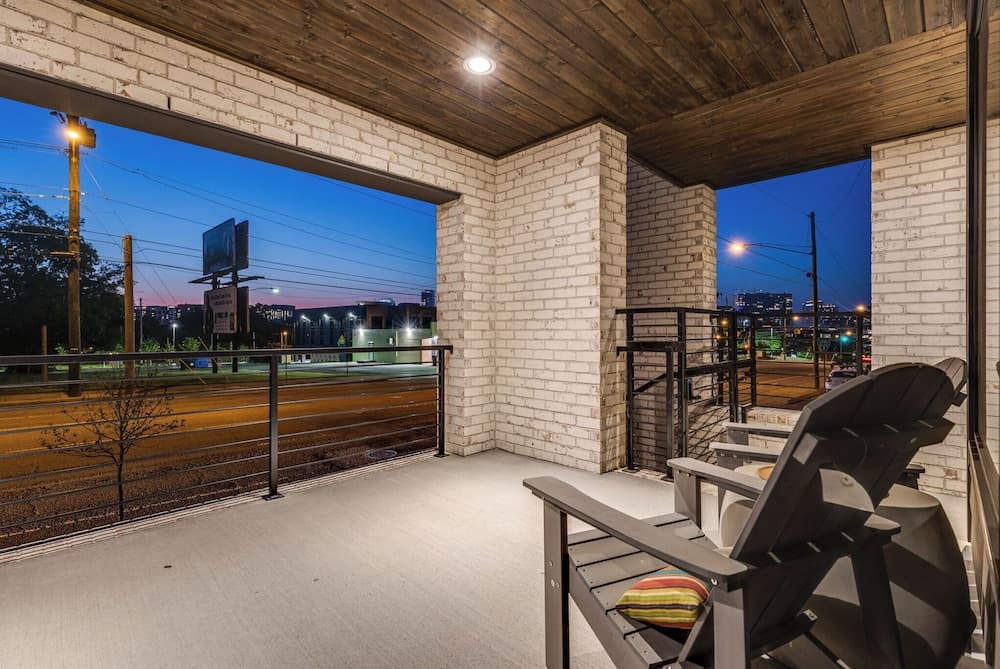 Downtown Dolly - Image 51