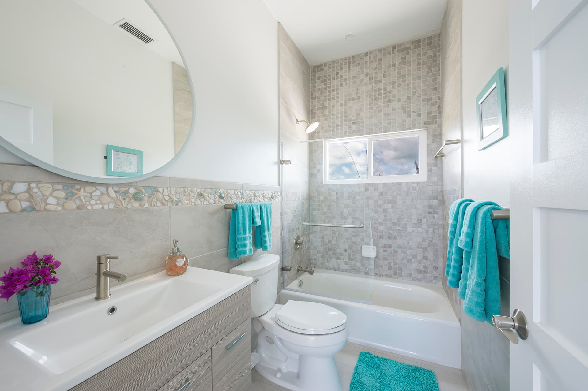 Dream House - Image 17