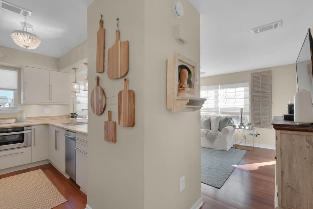 Driftwood Cottage - Image 3