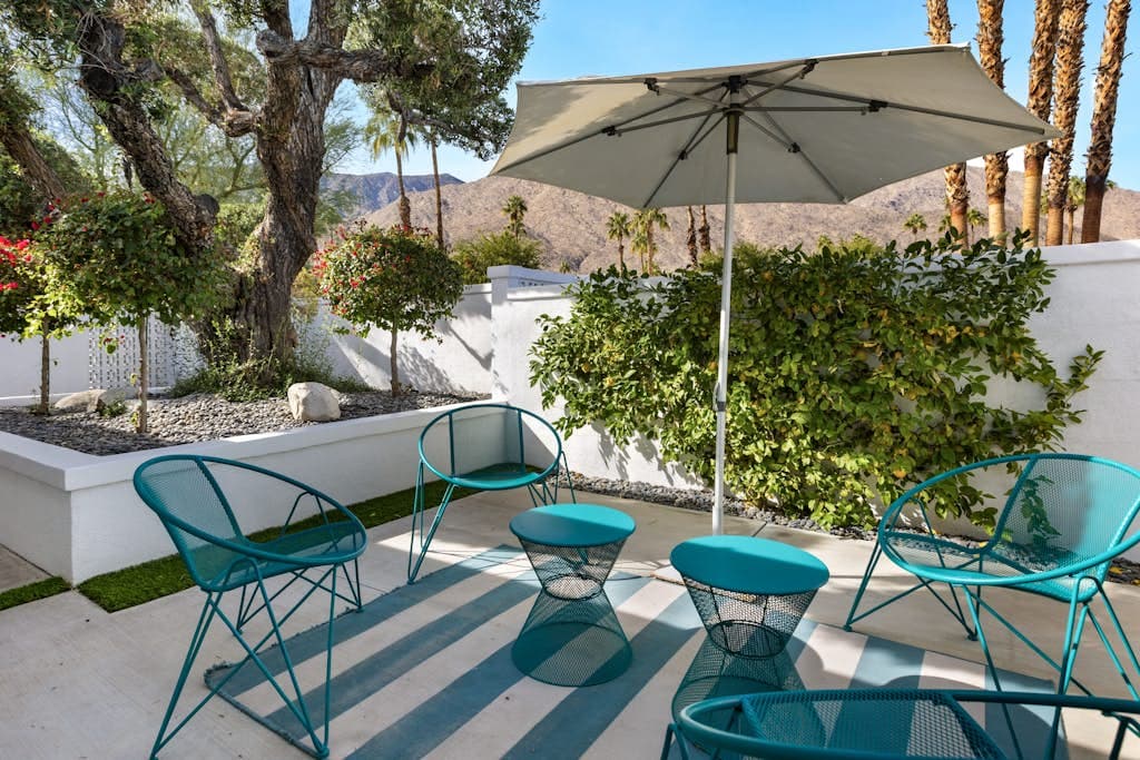 Monroe Hideaway - Image 24