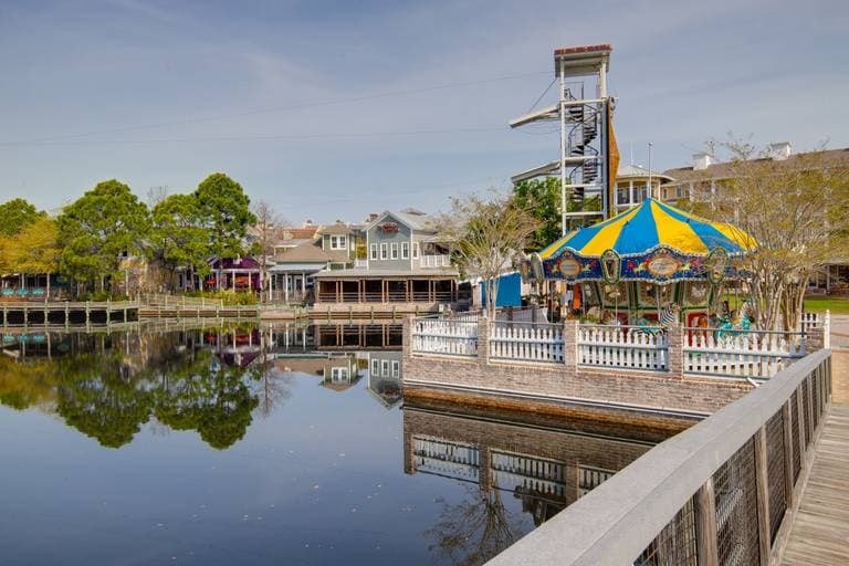 Bayou Townhome - Image 40