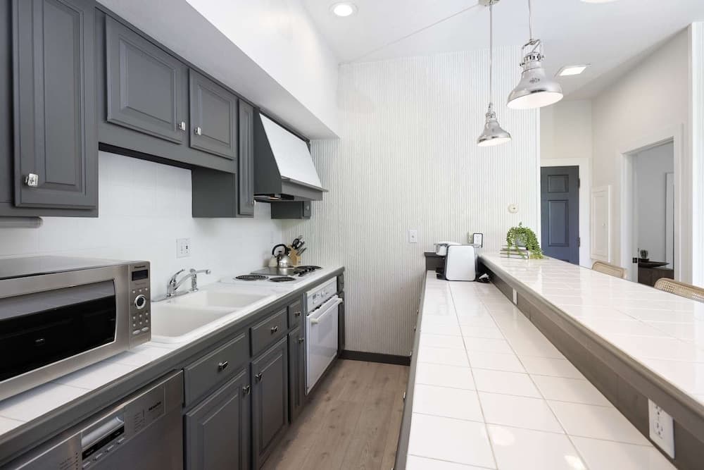 Durant Condo #6D - Image 5