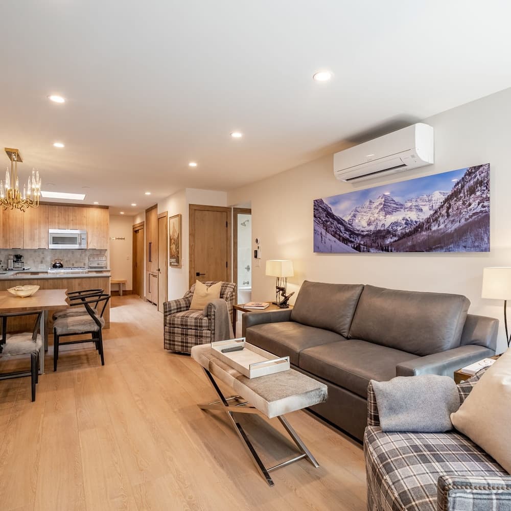 Durant Den - Image 4