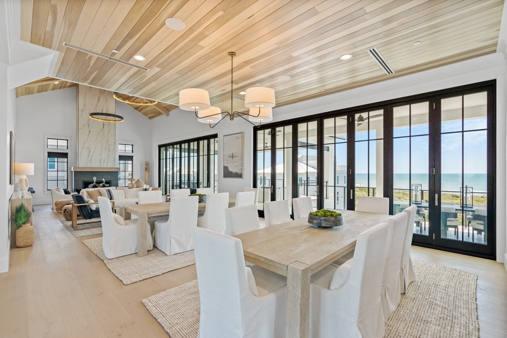 Grand Pearl - Image 93