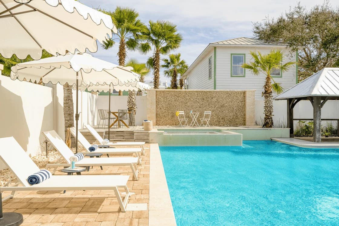 Monarch Manor - Image 40