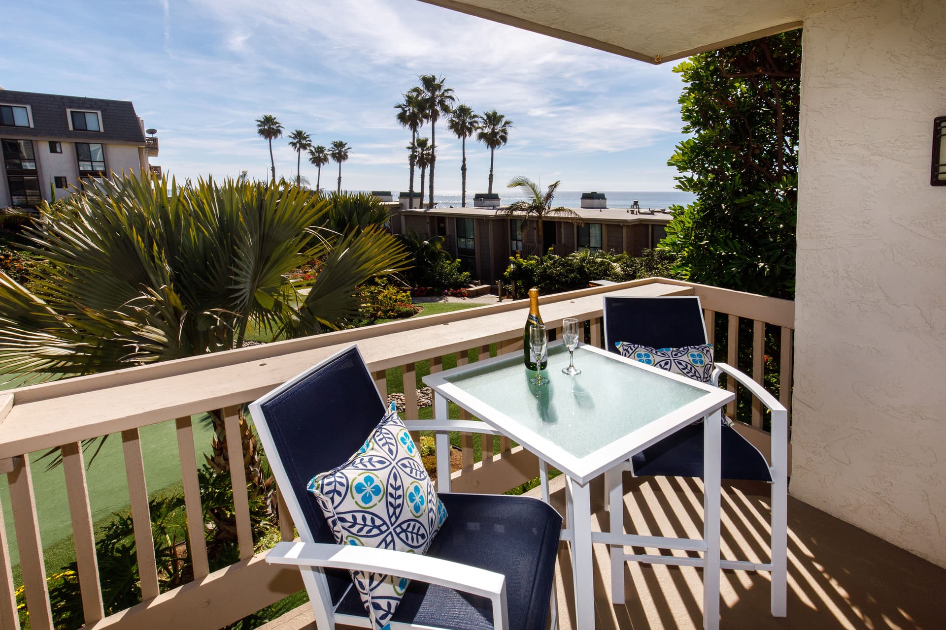 Tropical Oasis #E108 - Image 2