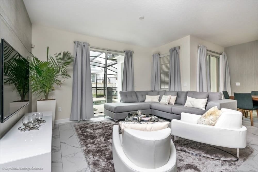 Champion Spark - Image 1