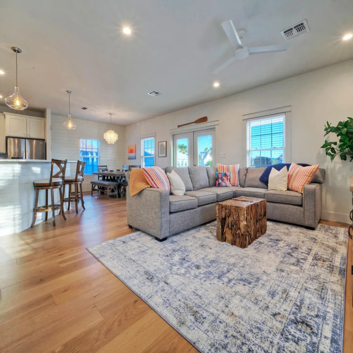 Always Sunny Home - Image 15