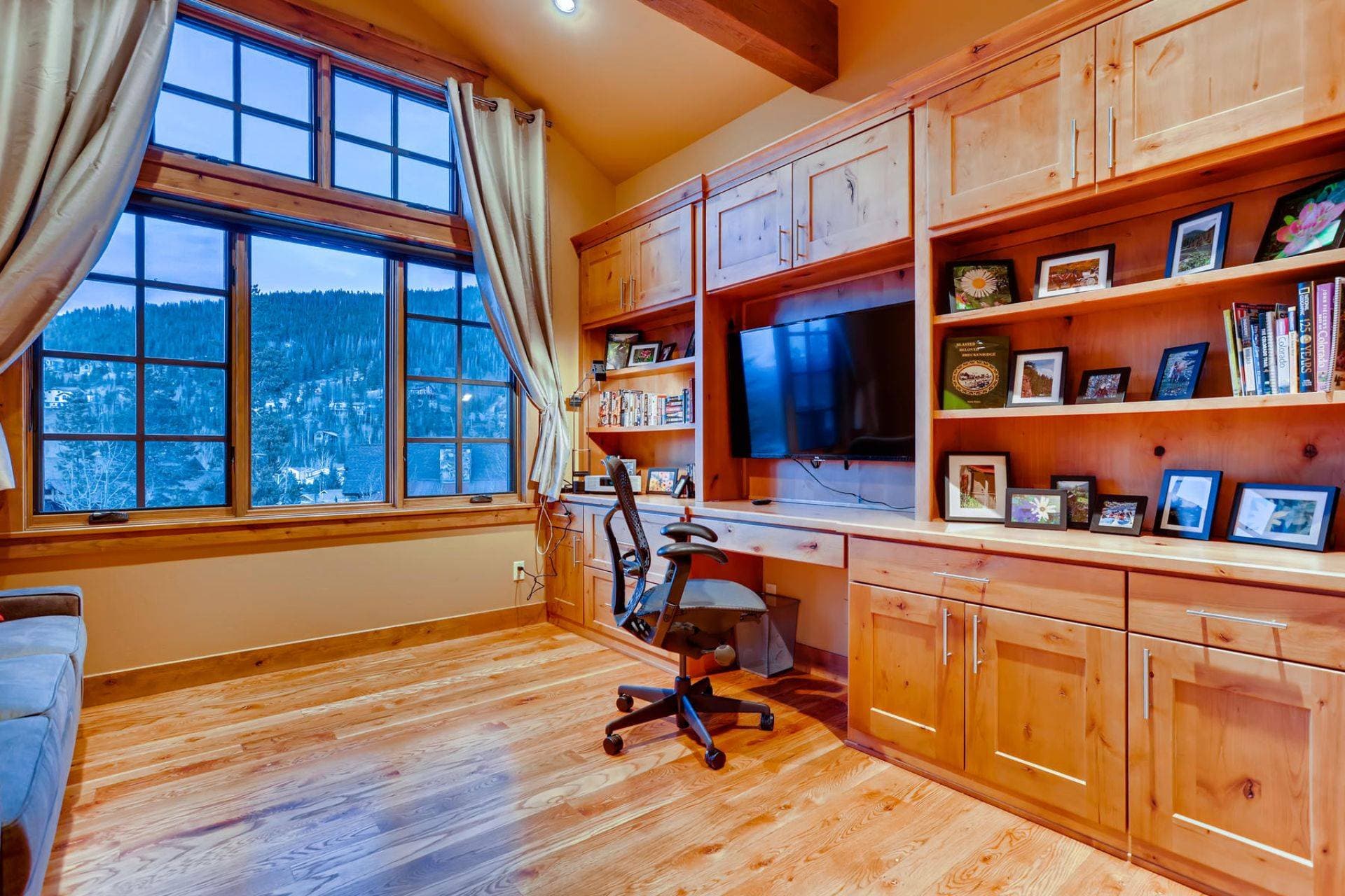 Aspen Grove Chalet - Image 22