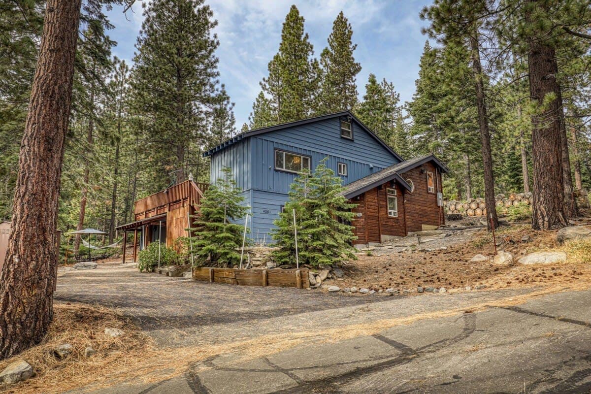 Classic Tahoe Cabin - Image 26