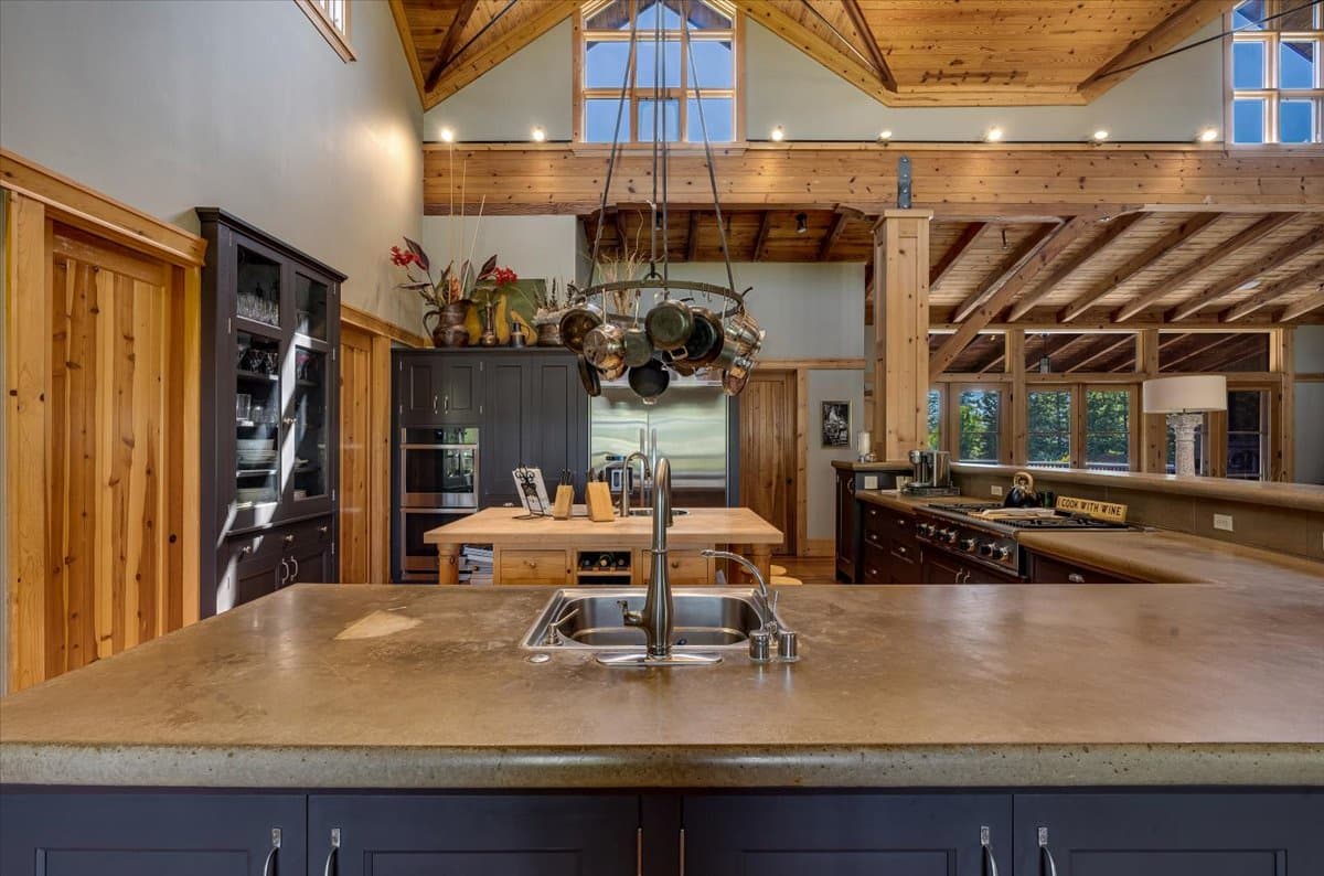 Benziger Family Estate - Image 31