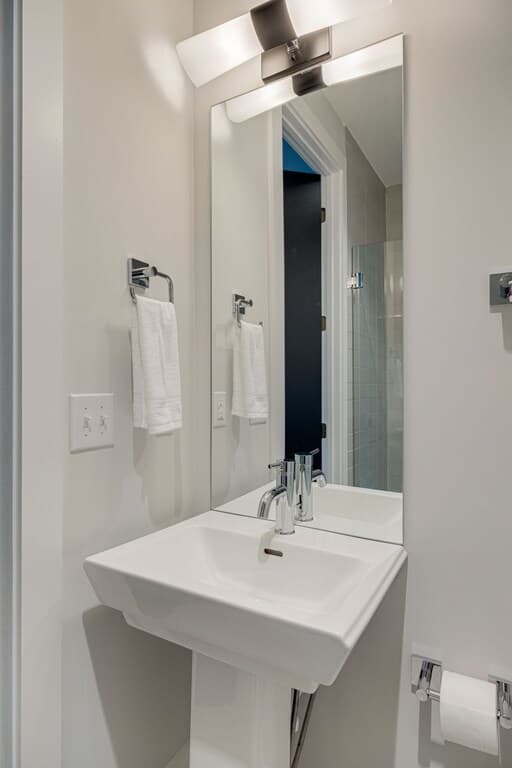 Charlotte Home - Image 18