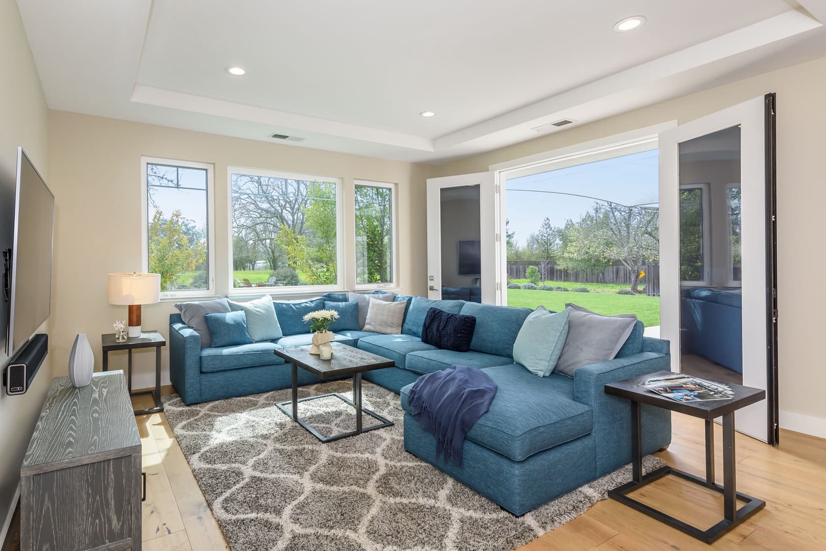 MacArthur House - Image 5