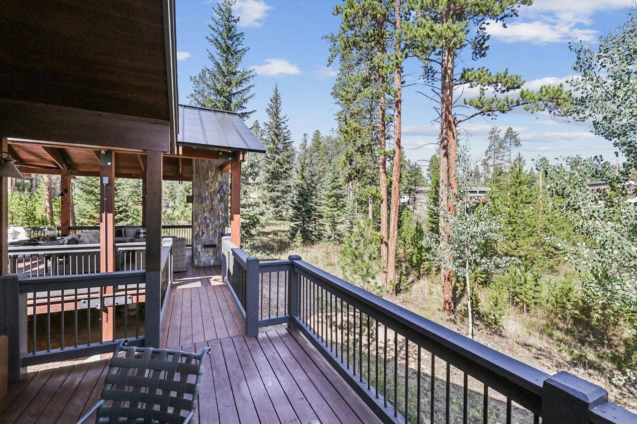 Pine Needle Lodge - Image 37