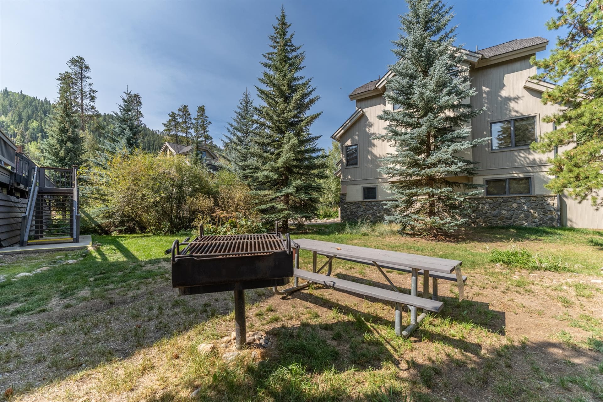 Cedar Cabin - Image 27