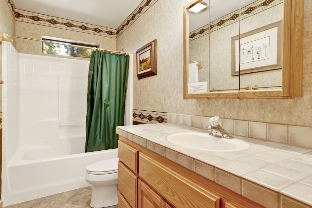 Eagle Point Lake House #2471 - Image 25