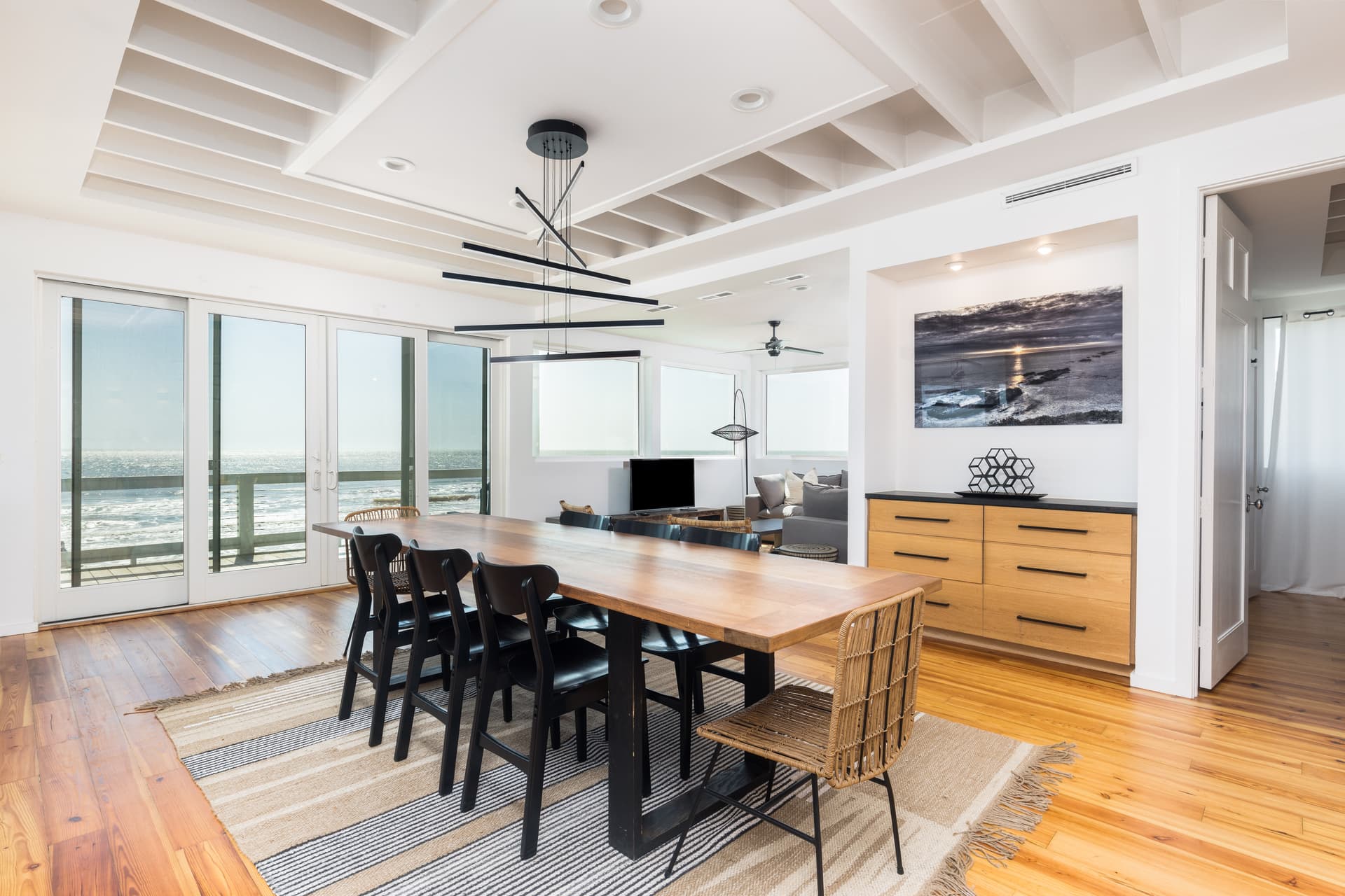 Saylors' Malibu - Image 8